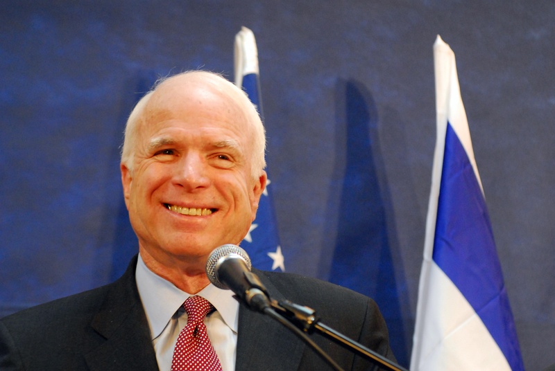 John McCain er en af de tre senatorer, som kommer med kritik af Polen Foto: Dreamstime