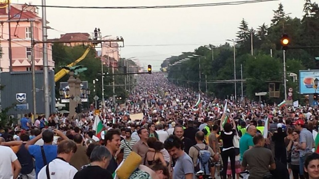 Demonstration mod Oresharskis regering i Sofias gader  Foto: AlexaHR