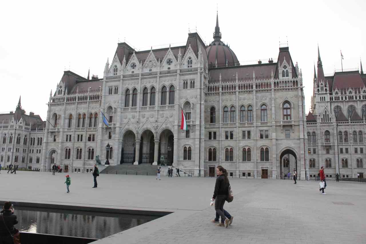 Parlamentet i Budapest Foto: Ota Tiefenböck