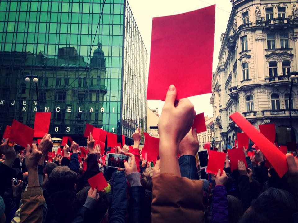 I går samledes en menneskemængde i Prags centrum Foto: Facebook