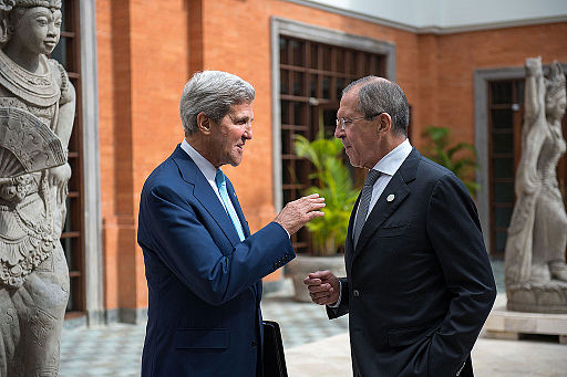 John Kerry her under et møde i Indonesien med den russiske udenrigsminister Sergej Lavrov Foto: East Asia and Pacific Media Hub U.S. Department of State