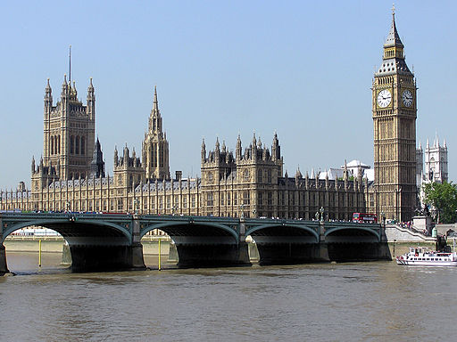 Parlamentet i London Foto: Adrian Pingstone