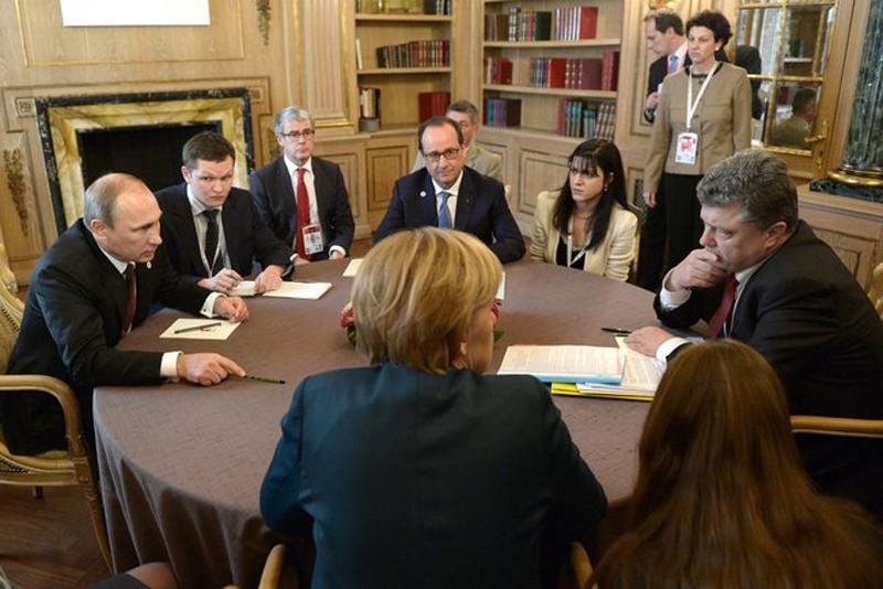 Et møde mellem repræsentanter for Rusland, Ukraine, Tyskland og Frankrig i Milano i oktober 2014  Foto: Kremlin