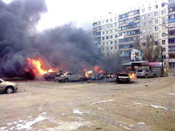 Mariupol under angrebet lørdag  Foto: South Front