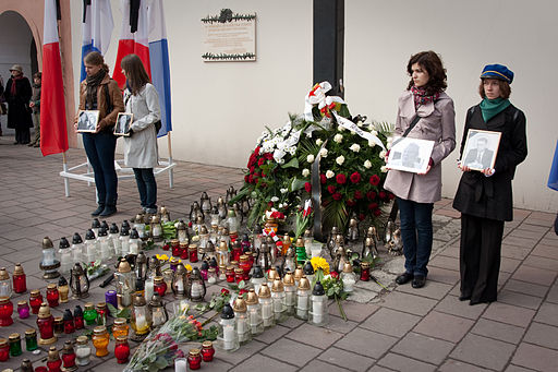 Til minde til ofrene i Smolensk flyulykken  Foto: KSAF AGH Krakowska Studencka Agencja Fotograficzna AGH