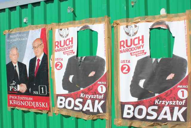 Tilliden til politiske partier er ikke stor i Polen  Foto: Ota Tiefenböck