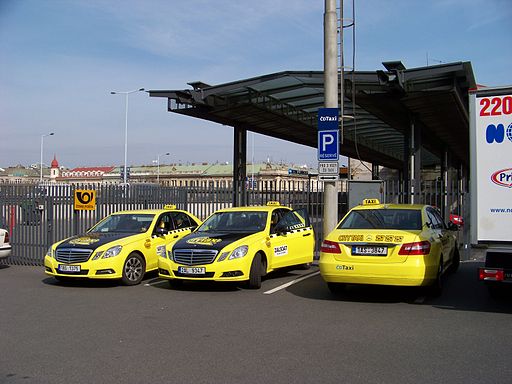 De traditionelle taxaer i Prag har fået en konkurrence  Foto: SJU