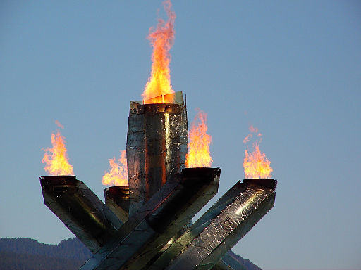 Den olympiske flame i Vancouver i 2010  Foto: Marilyn Burgess