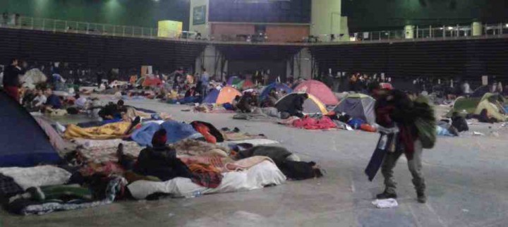 Migranterne på stadion i Athen Foto: Are you Syrius