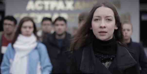 De russiske studerende protesterer mod USA Foto: Youtube