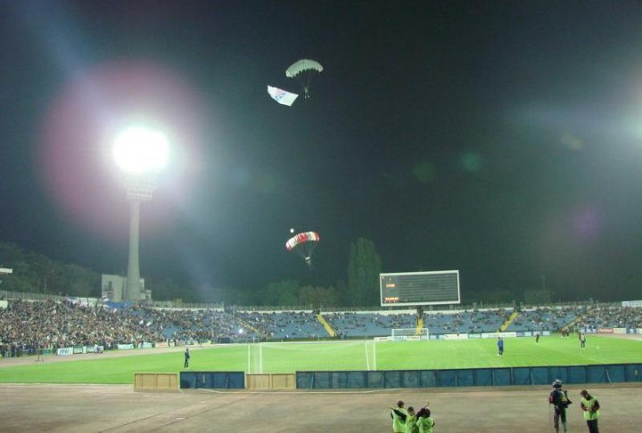 RSC Lokomotiv Stadion i Simferopol. Foto: white-blue.kiev.ua